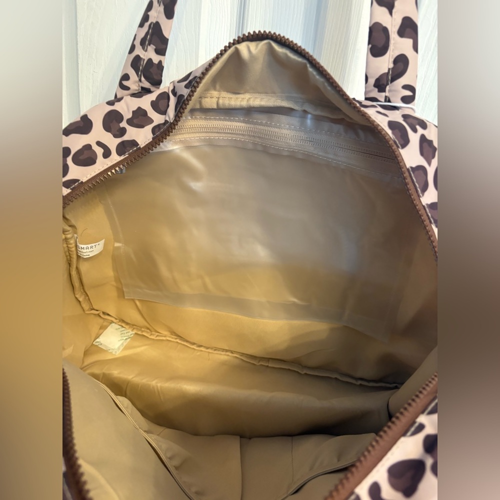 Bagsmart Leopard Print Weekend/Gym Bag - Brown/Black - Picture 4 of 8